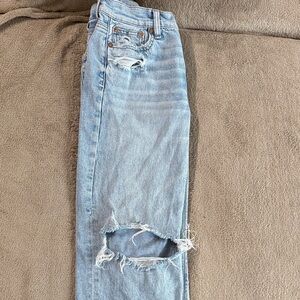 American Eagle Outfitters Light Blue Distressed Boyfriend Jeans